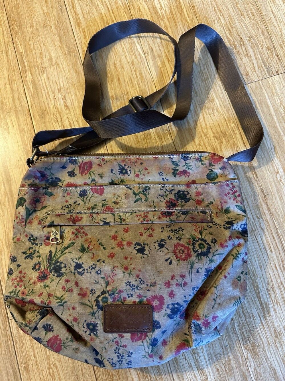 Patricia Nash Carmini Sling Crossbody Vintage Rose Design